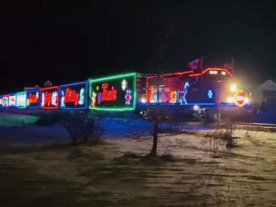 クリスマス仕様の電車、CPホリデートレイン