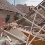 インドネシア地震で建物崩壊