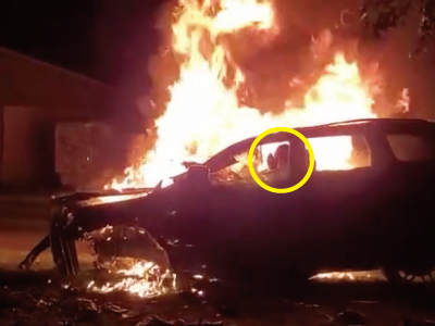 事故で炎上する車（カナダ）