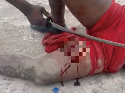 足を切り刻んで自らの血を飲ませる残忍なハイチのギャング