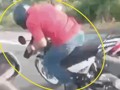 バイクを運転中の男性が殺し屋に射殺される