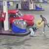 ガソリンスタンドで男性が射殺される（南アフリカ共和国）