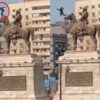 イブラヒム・パシャ像の上から男性が飛び降り自殺を図る事件（エジプト）